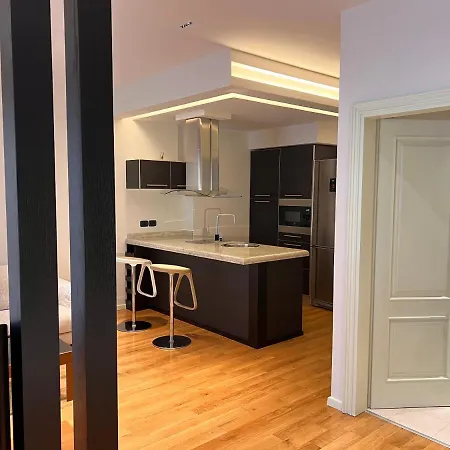 Apartment Skanderbeg Square Center Tirana