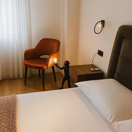 Skanderbeg Square Center Appartement *