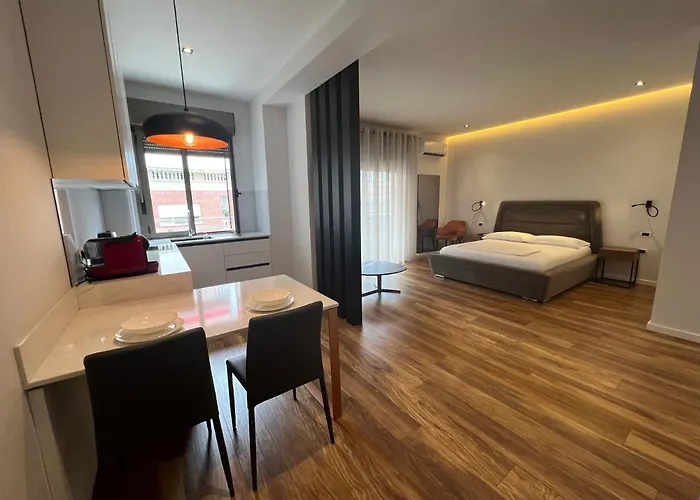 Skanderbeg Square Center * 地拉那