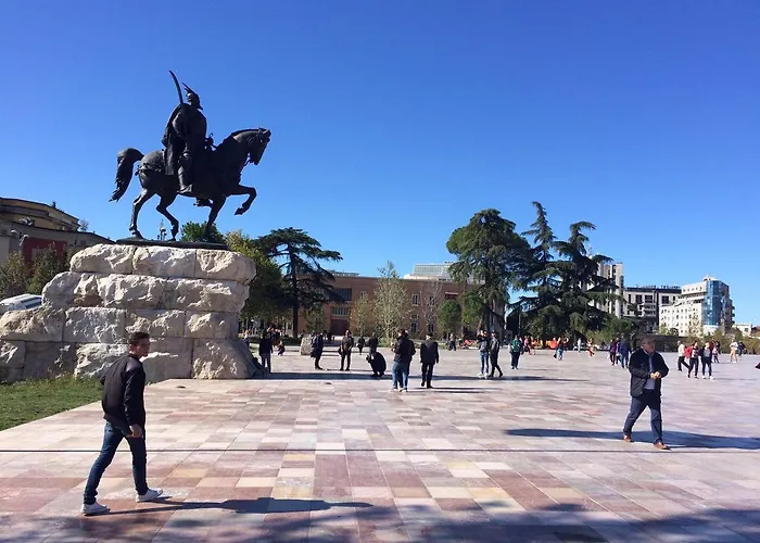 Skanderbeg Square Center 公寓 地拉那