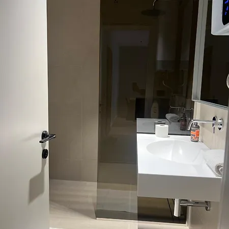 Skanderbeg Square Center *