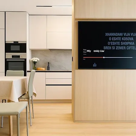 Skanderbeg Square Center ティラナ