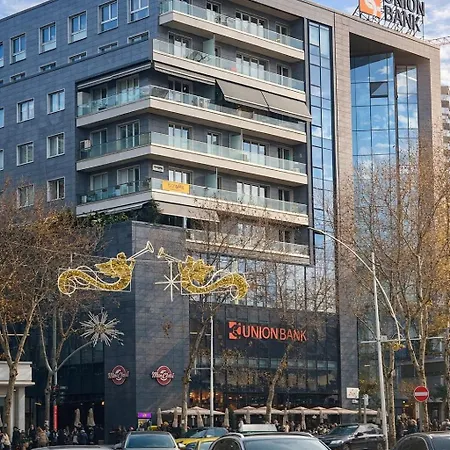 Skanderbeg Square Center 公寓 地拉那