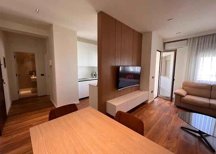 Skanderbeg Square Center تيرانا