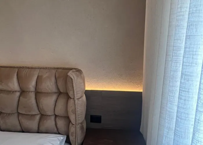 Skanderbeg Square Center شقة *