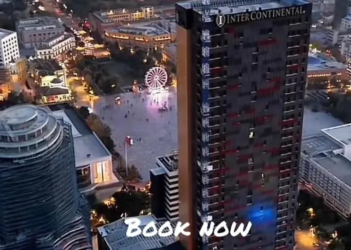 Skanderbeg Square Center * تيرانا