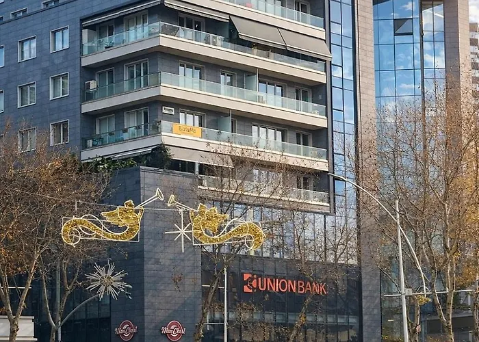 Skanderbeg Square Center شقة تيرانا