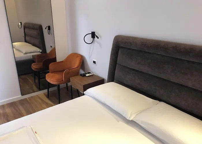 Skanderbeg Square Center شقة تيرانا